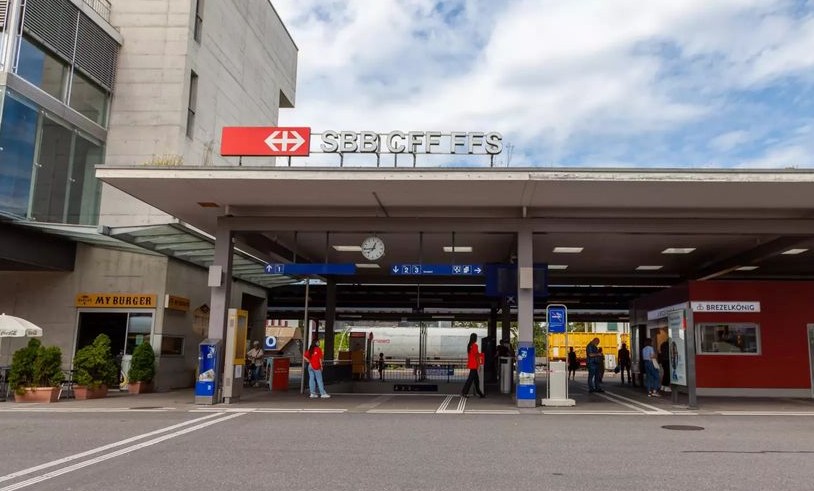 Frisch renovierte 2.5 Zimmer Wohnung, Erstbezug, 3 Minuten zum Bahnhof Frauenfeld - Bild 6