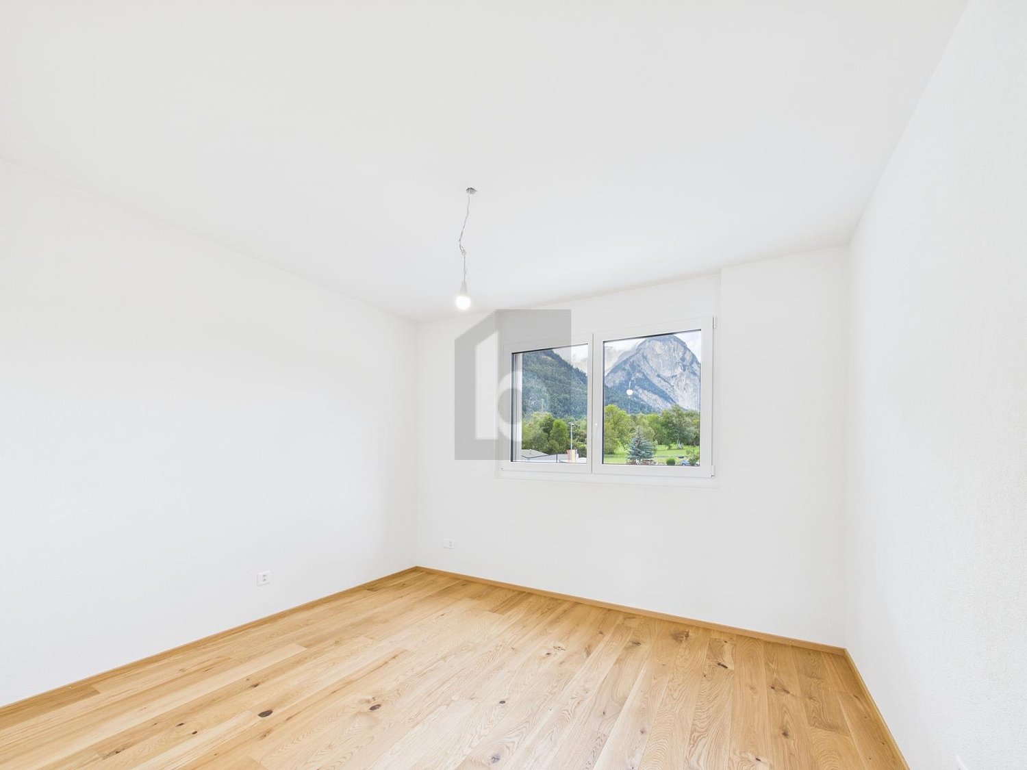 MODERN, RUHIG UND MIT WEITSICHT - Bild 4