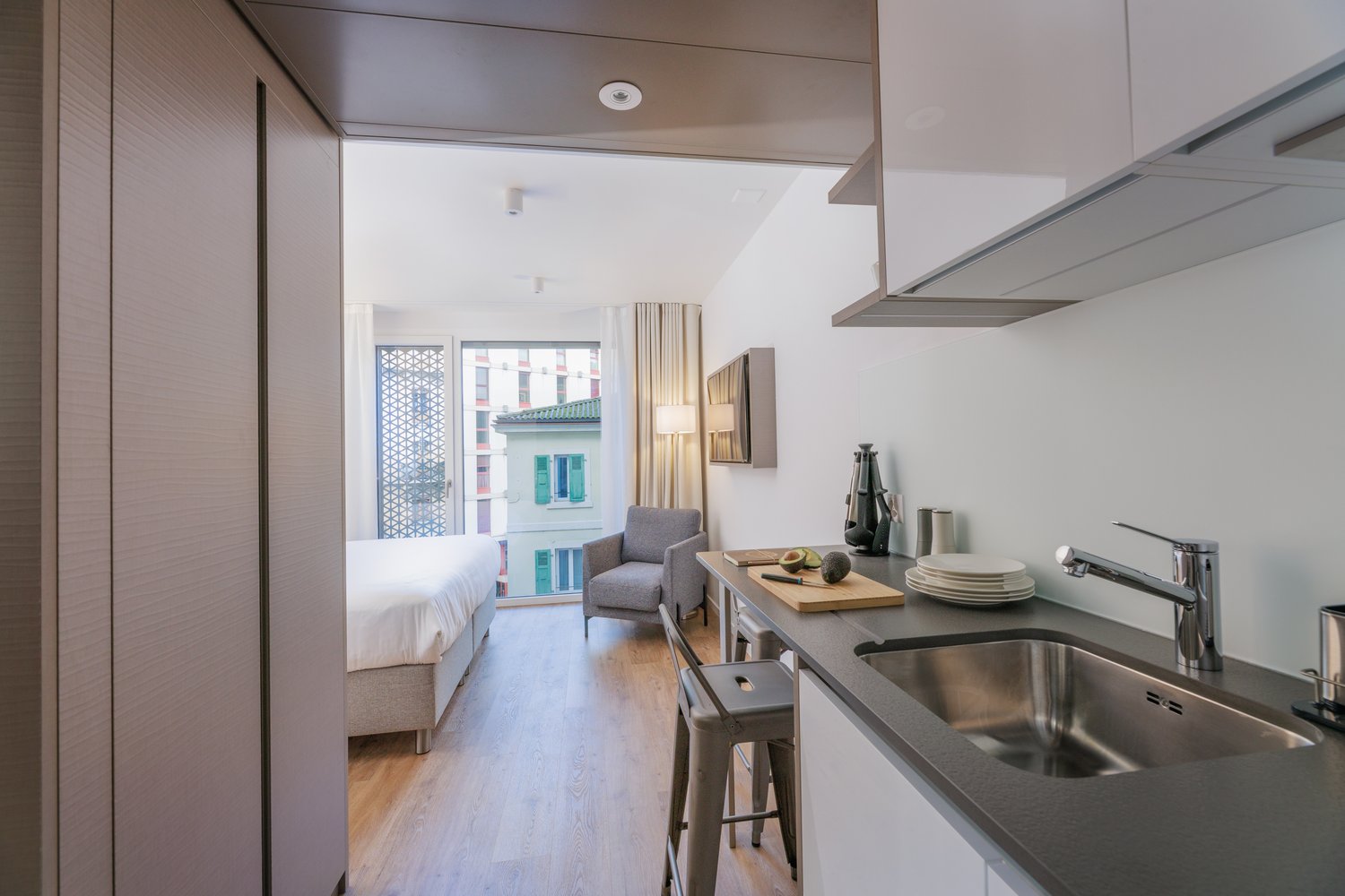 Studio moderne et lumineux au cœur de Genève - Bild 10