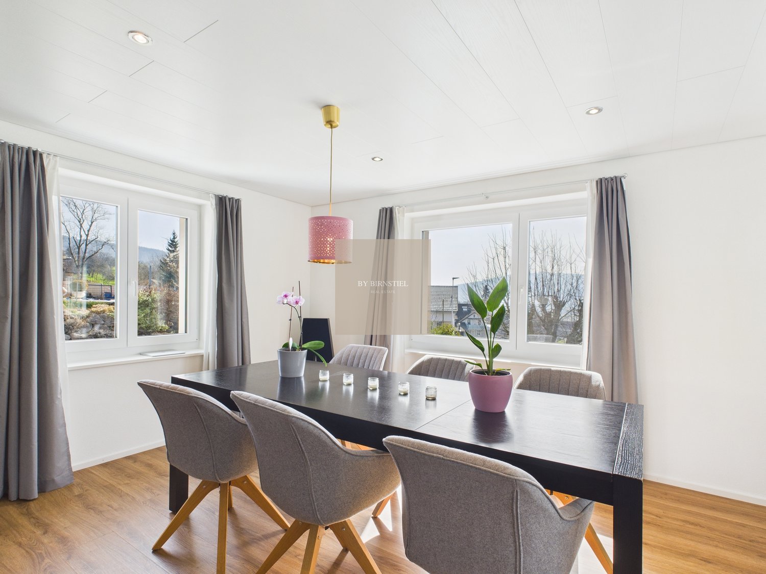 Zuhause ankommen – kernsaniertes 6-Zimmer-Haus mit Terrasse, Weitblick und Garten in Zetzwil - Bild 7