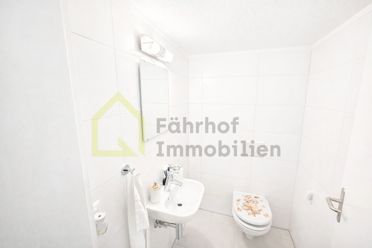 Helle Familienwohnung mit sonnigem Balkon - Bild 8