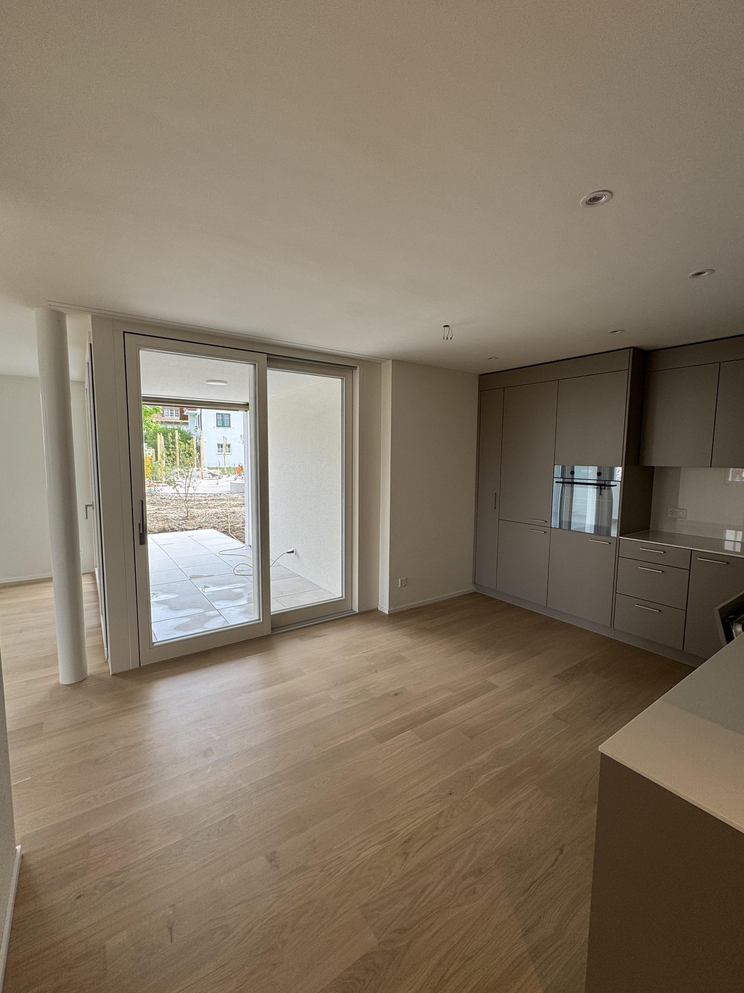 Moderne 3.5-Zimmer-Neubauwohnung im Erdgeschoss in Nürensdorf - Bild 7