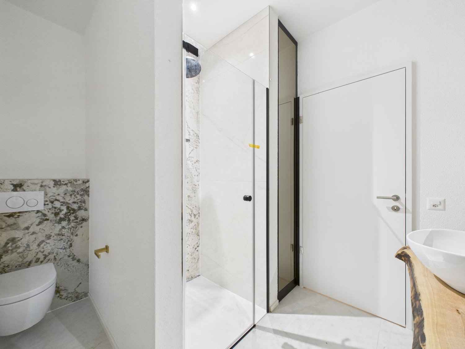 Exklusiver Neubau 2025 – 4.5-Zi. Terrassenwohnung mit 130 m² Panorama - Bild 13