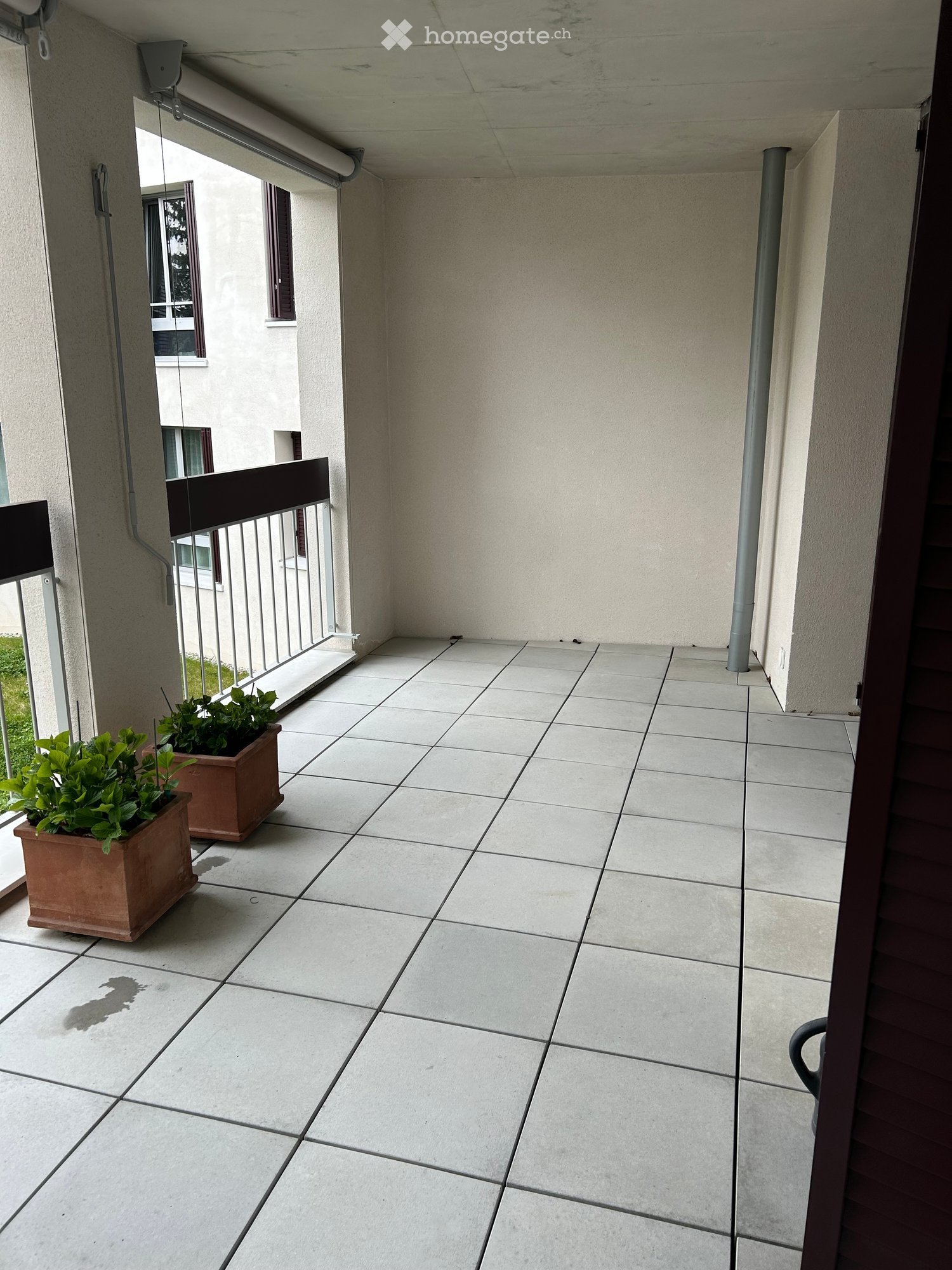 Moderne 4.5-Zimmer-Neubau-Wohnung mit Balkon und Garage - Bild 8