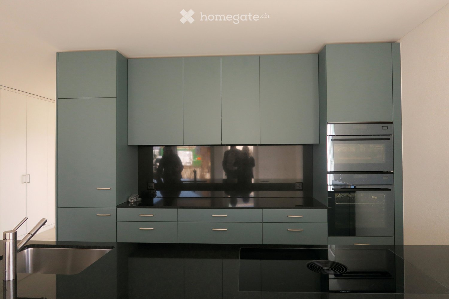 Erstbezug einer attraktiven grosszügigen 2.5-Zimmer-Garten-Wohnung in Illnau - Bild 1