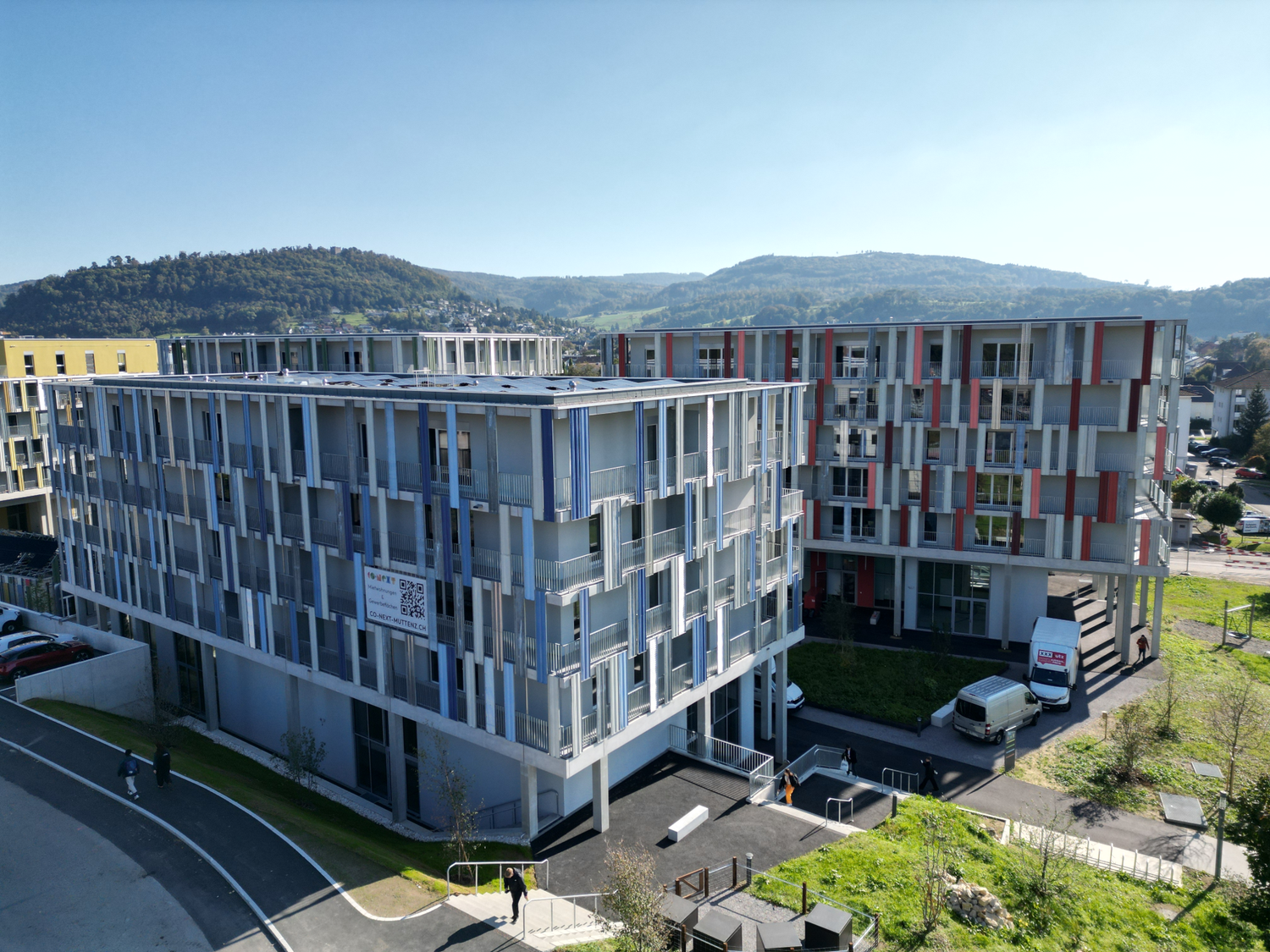 Möbliertes Zimmer (WG) mit en-suite Bad  Direkt am Bahnhof Muttenz - Bild 11