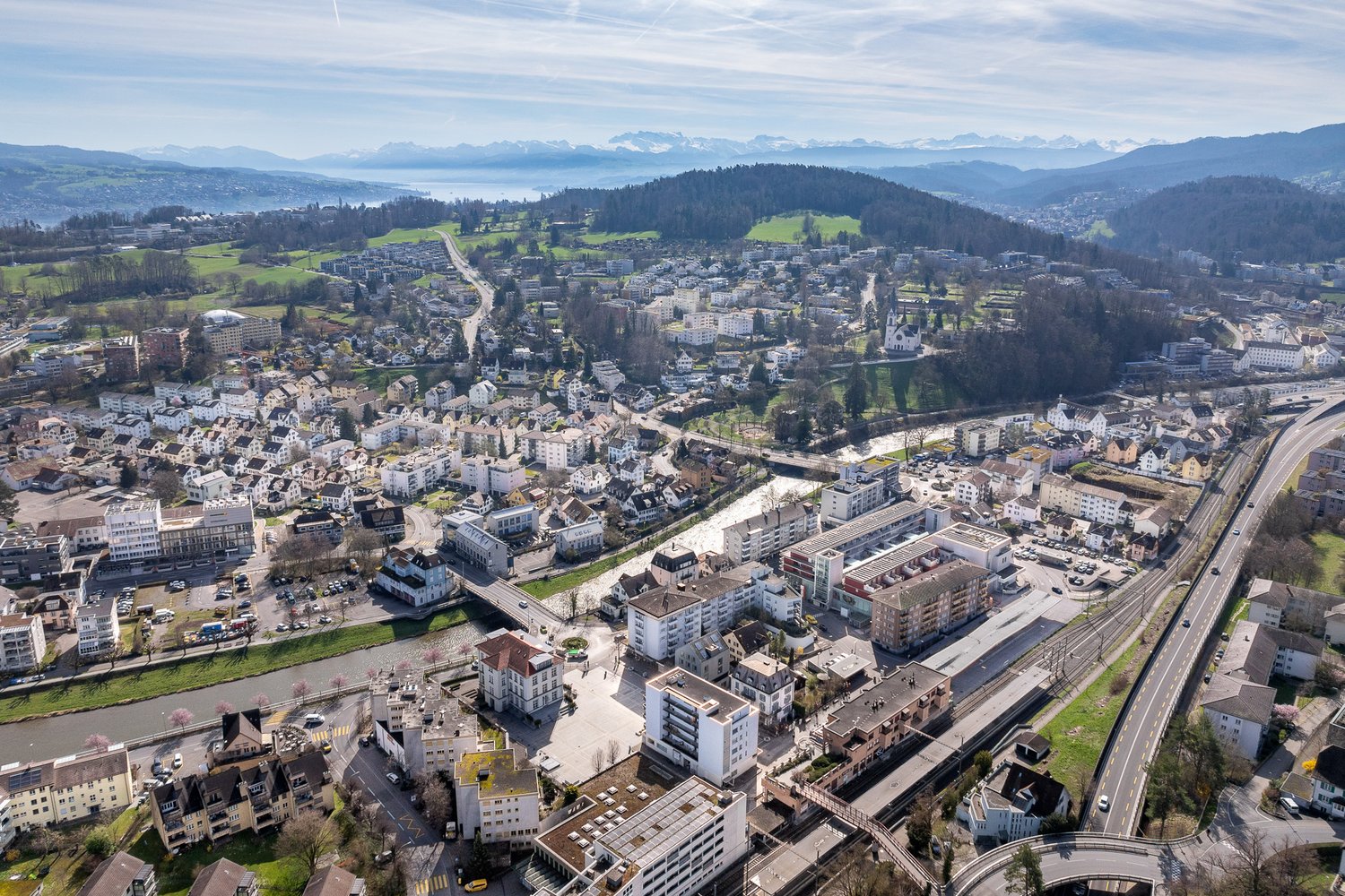 Helle 1.5-Zimmerwohnung mit Balkon - Bild 9