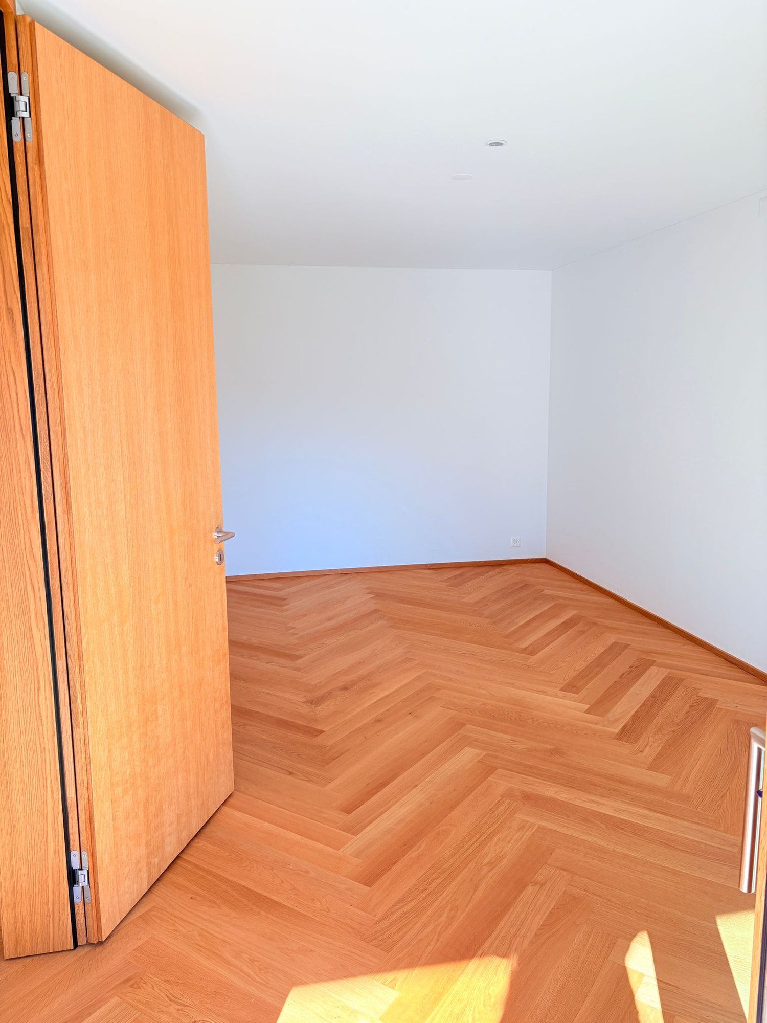 Riedstrasse Hünibach – Moderne 3.5‑Zimmerwohnung mit Indoor-Outdoor-Wohnen - Bild 12