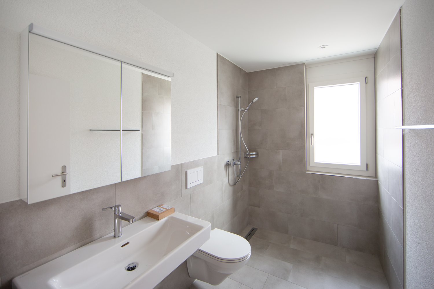 Exklusives Wohnerlebnis am Achenberg: Erstvermietung im Eigentumsstandard - DU&WC