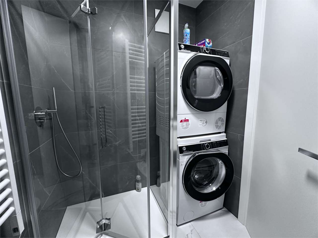 Nuovo e moderno 2,5 locali con terrazzo - Bild 13