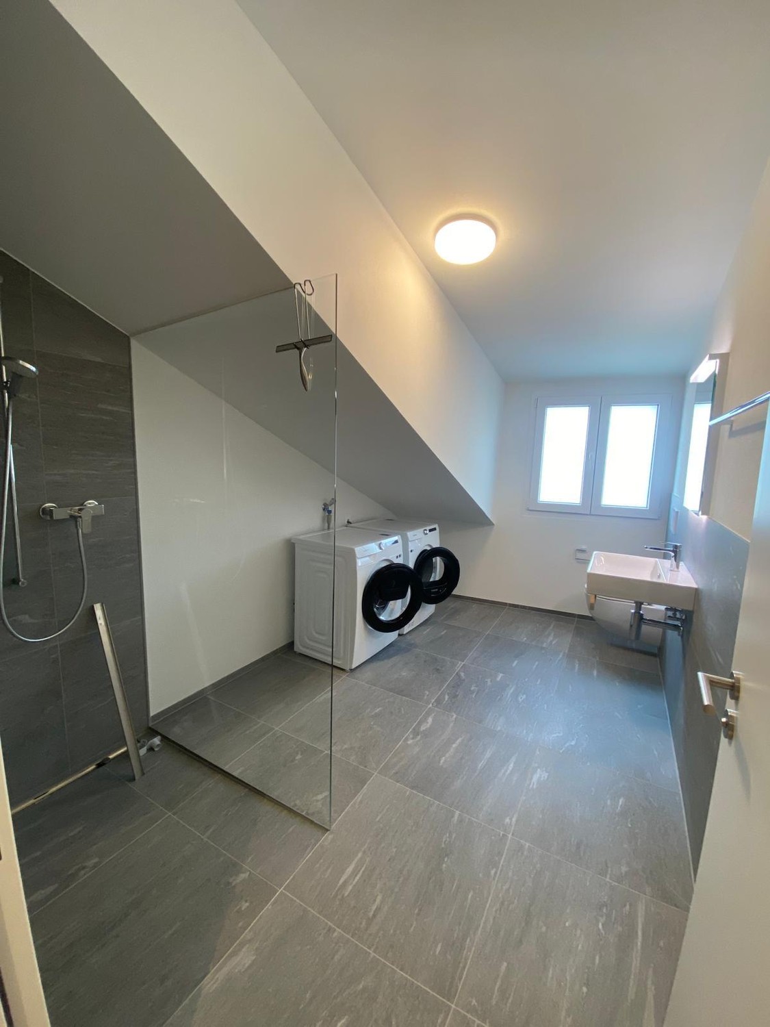 Exklusive 4.5-Zimmer-Wohnung in Seon  Nachmieter gesucht - Bild 2