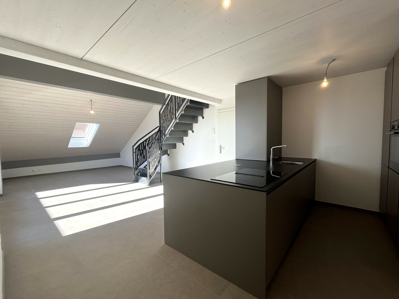 Magnifique 3.5 pièces avec mezzanine à Assens - Bild 2