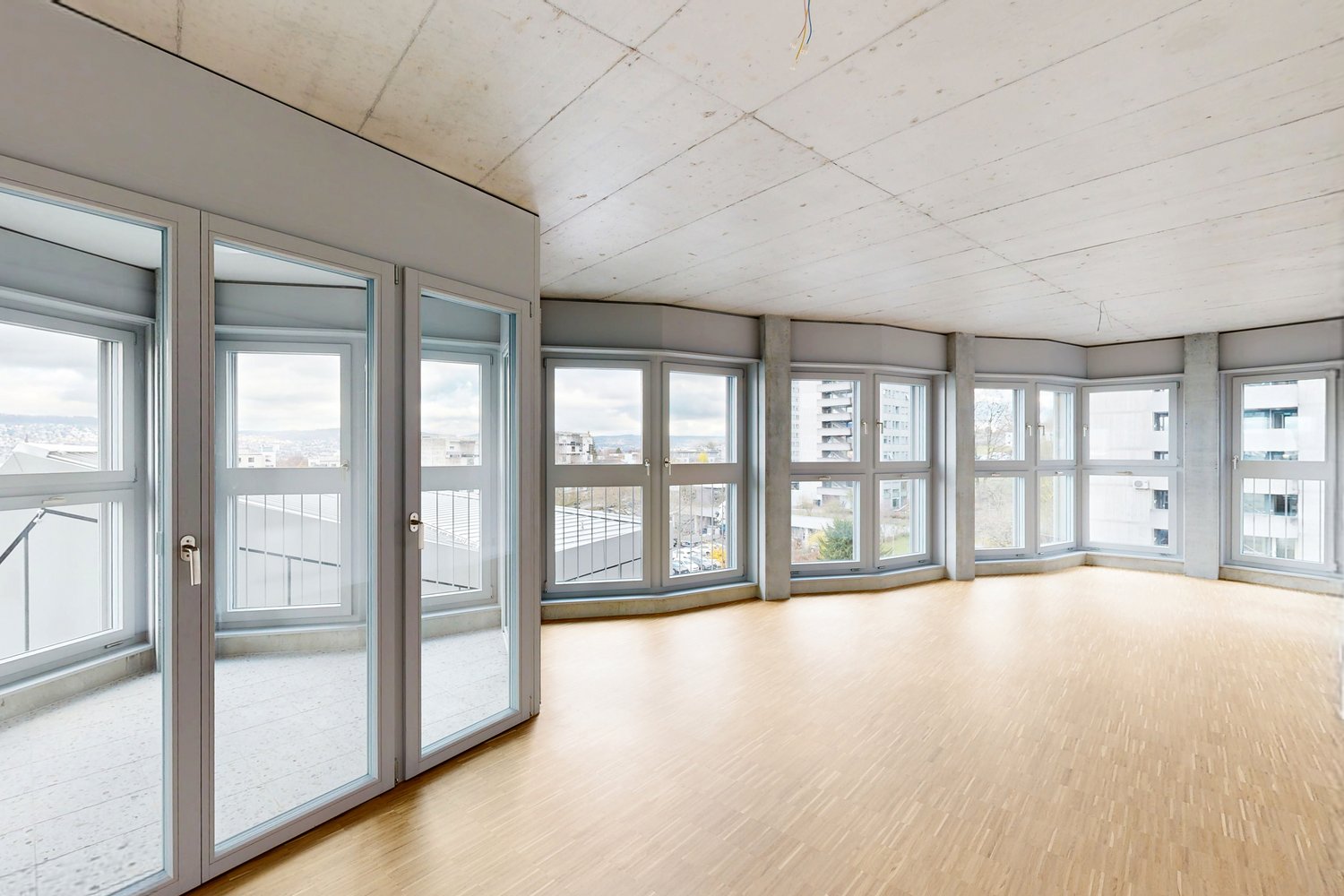 DESIGN & SKYLINE: Erstvermietung "SPHINX" - Bild 4