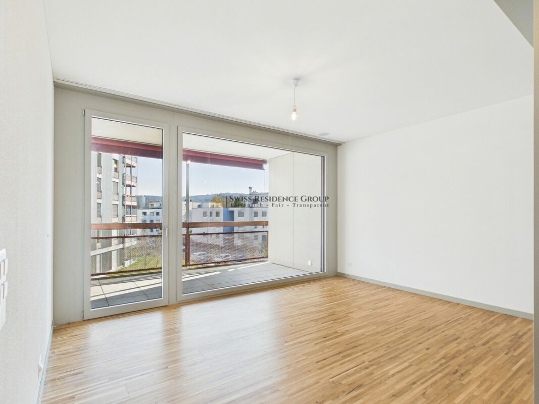 Elegante 3.5-Zimmer-Wohnung mit zwei Balkonen - lichtdurchflutet und stilvoll konzipiert - Bild 4