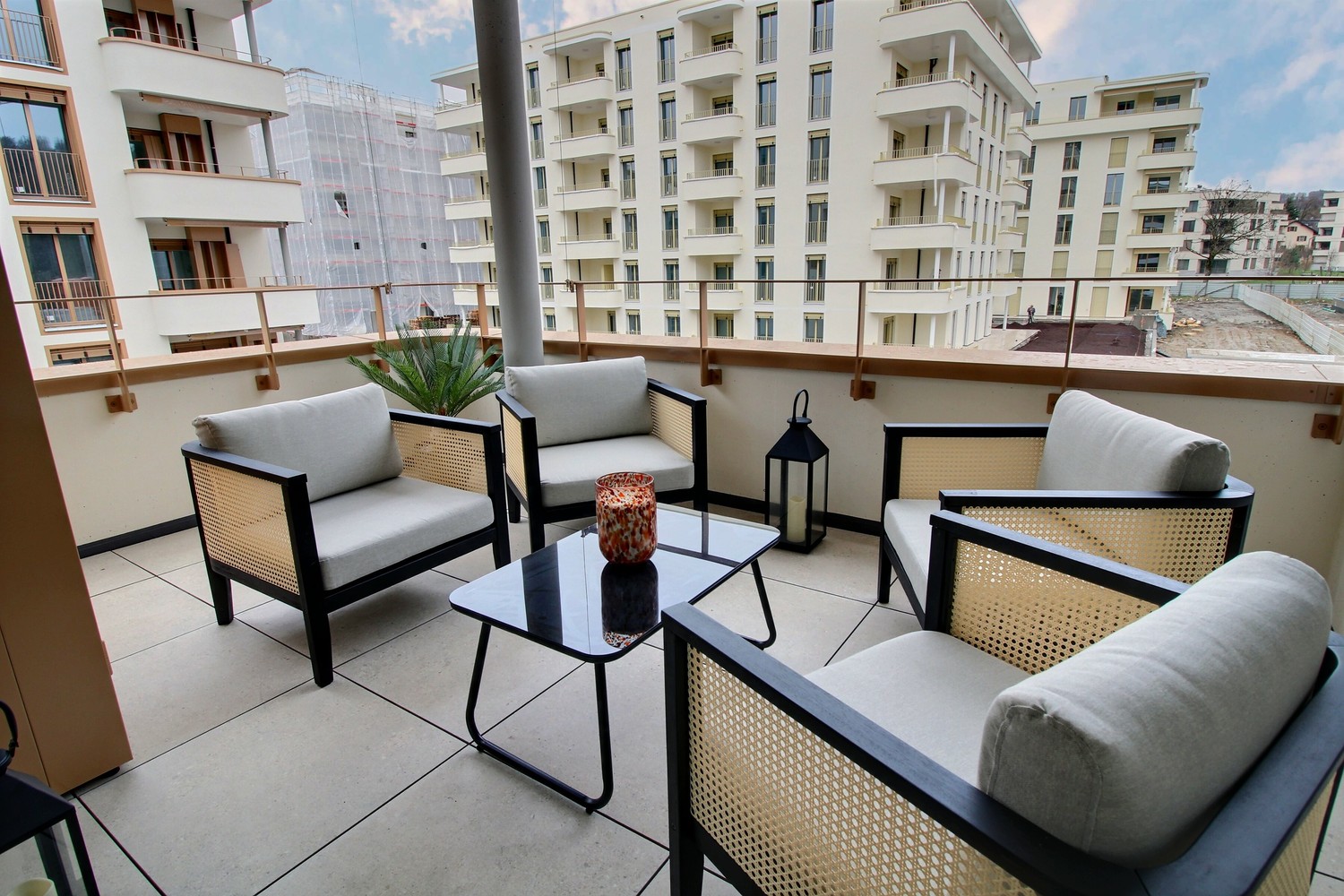 Splendide appartement de 4.5 pièces à louer à Marly ! - Balcon