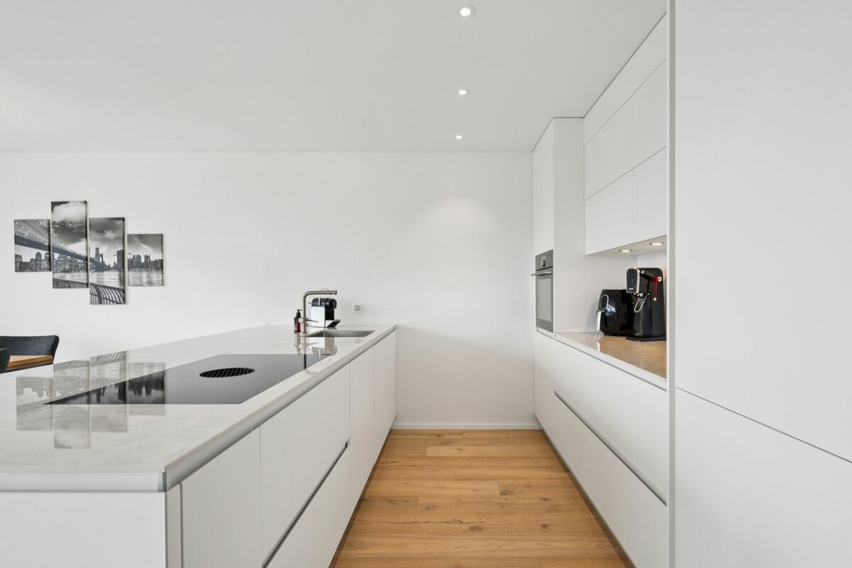 3.5-Zimmer-Attika mit traumhafter Fern- und Bergsicht - Bild 4