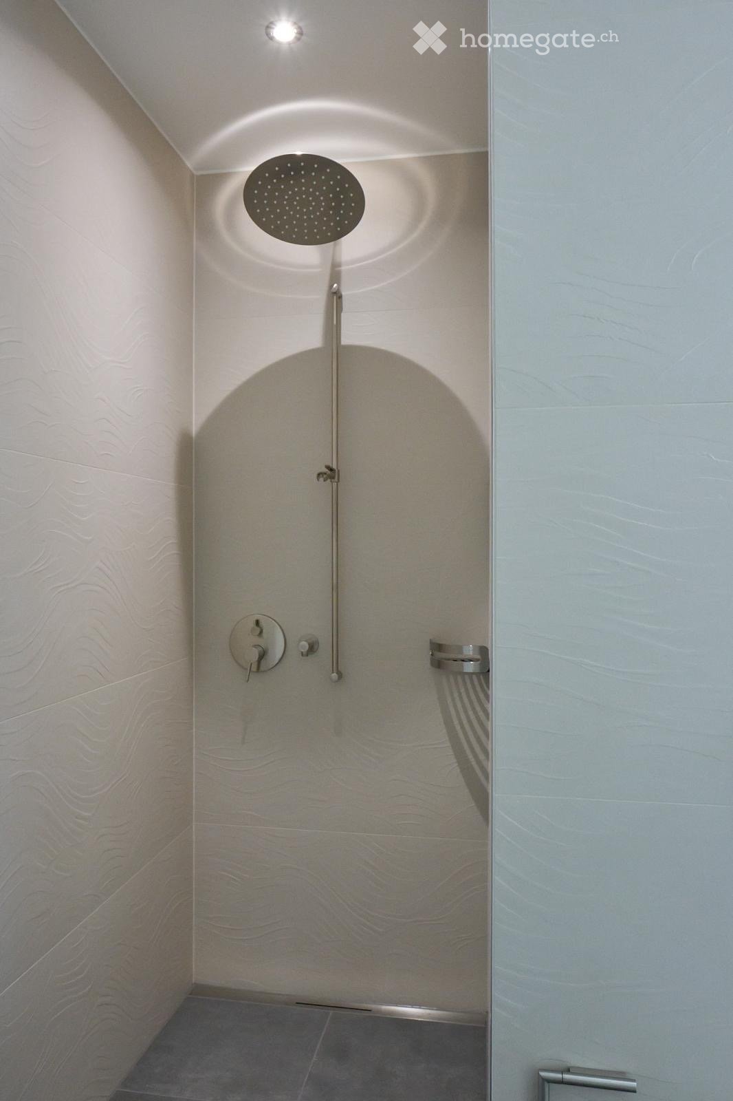 Moderne 4.5-Zimmer-Neubau-Wohnung in ruhiger Lage von Hallau - Bild 4