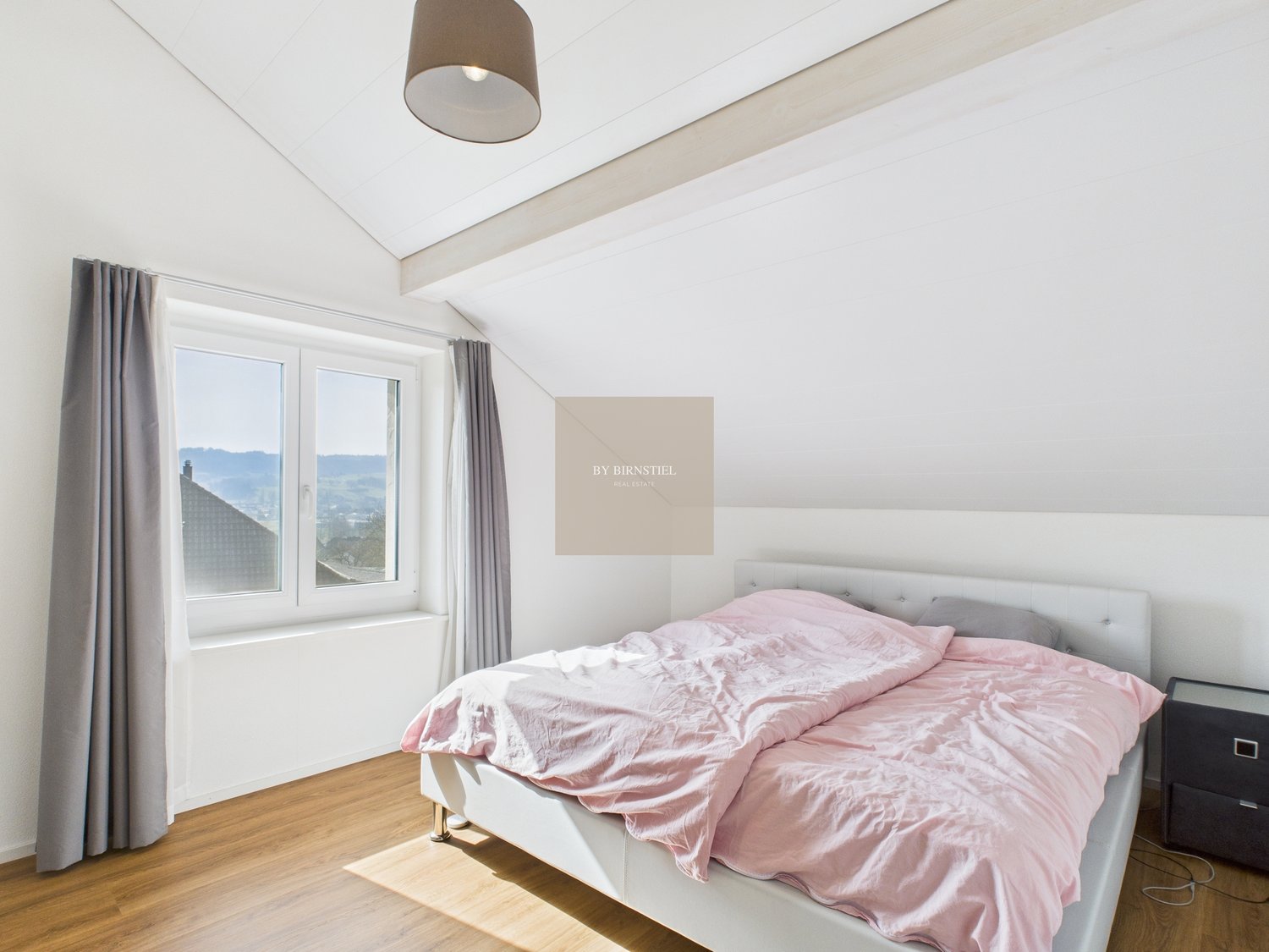 Zuhause ankommen – kernsaniertes 6-Zimmer-Haus mit Terrasse, Weitblick und Garten in Zetzwil - Bild 11