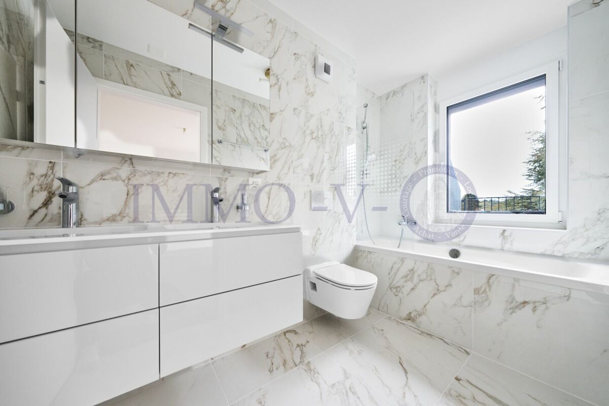 NEUVE DE STANDING AVEC TERRASSES IDEALEMENT SITUEE - Bild 7