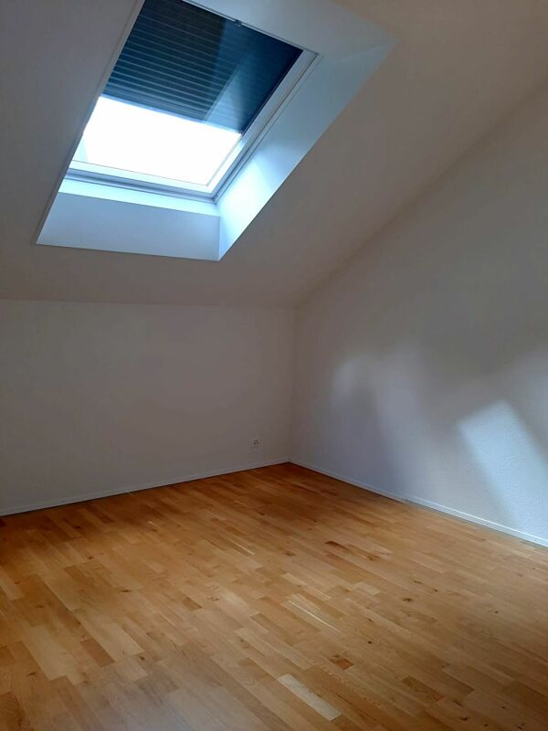 BEFRISTET | 3.5 Zimmer-Masionettewohnung in Seewen - Bild 7