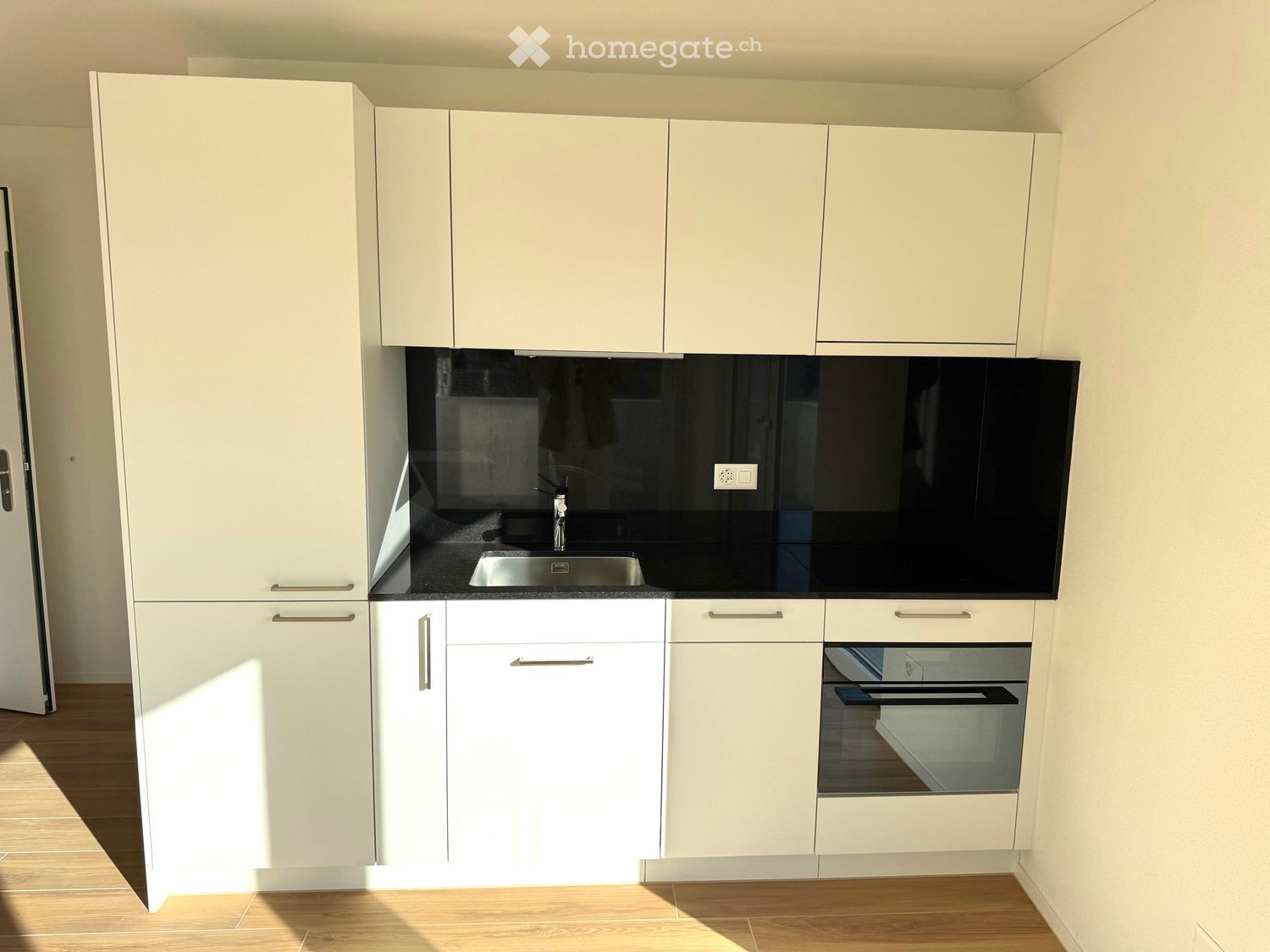 Erstbezug – Helle 2.5-Zimmer-Neubauwohnung mit sonnigem Balkon - Bild 3