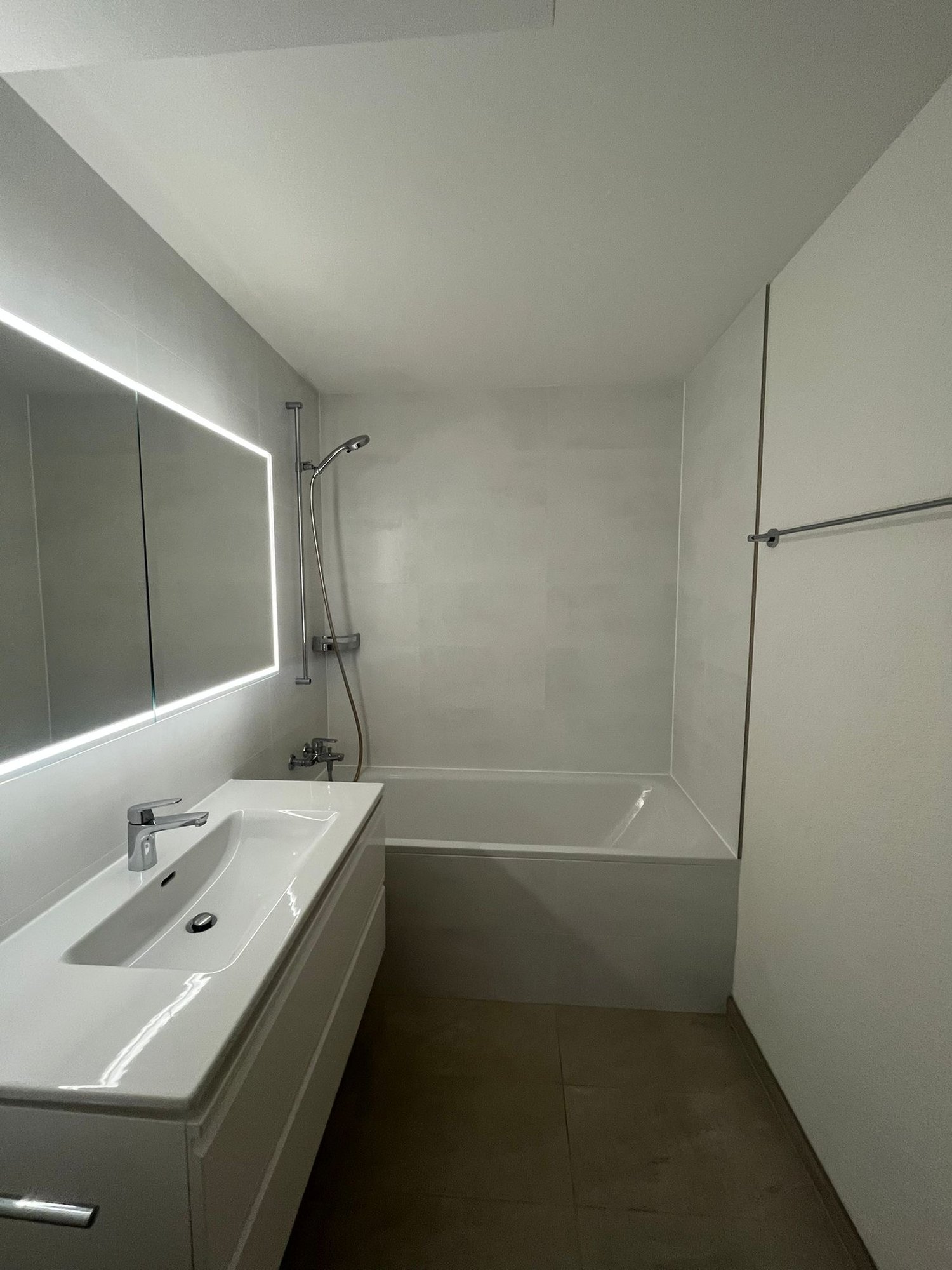 Erstbezug nach hochwertiger Totalsanierung – Wohnen mit Stil an bester Lage in St. Gallen - Bild 7