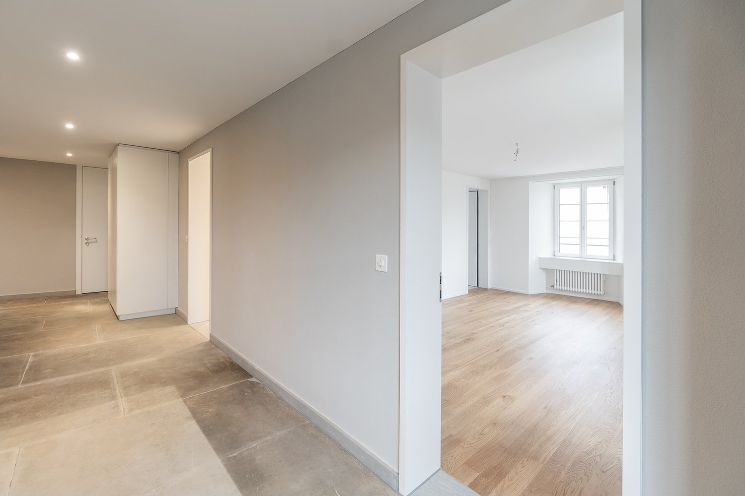 Grosszüge Familienwohnung mit eigenem Garten - Bild 7