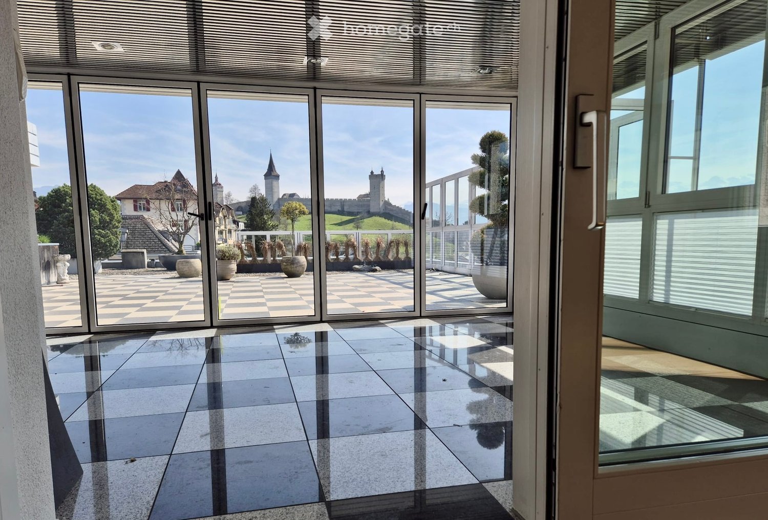 Grosszügige 4.5-Zimmer-Dachwohnung mit Bergblick in Luzern - Bild 4