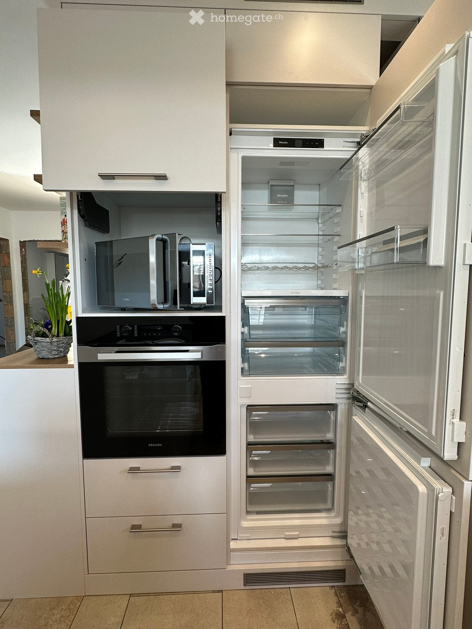 Möblierte 2.5-Zimmer-Wohnung incl. Parkplatz auf der Schaffhauser Breite - Bild 3