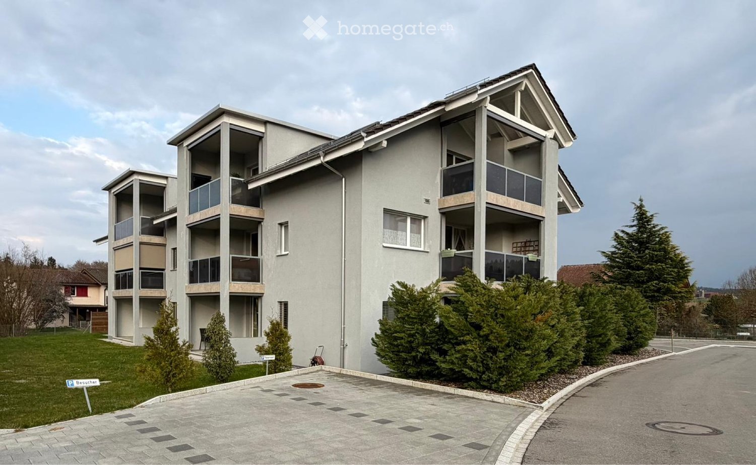 Moderne 2.5-Zimmer-Neubau-Wohnung in Glashütten ab Sofort - Bild 1