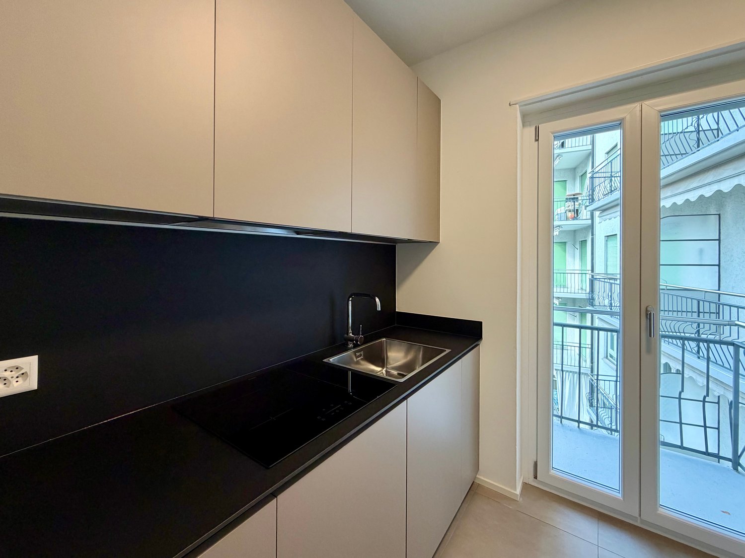 Chiasso Nuovo 4.5 loc. Arredato Pigione 1'200 Spese 250 - Bild 5