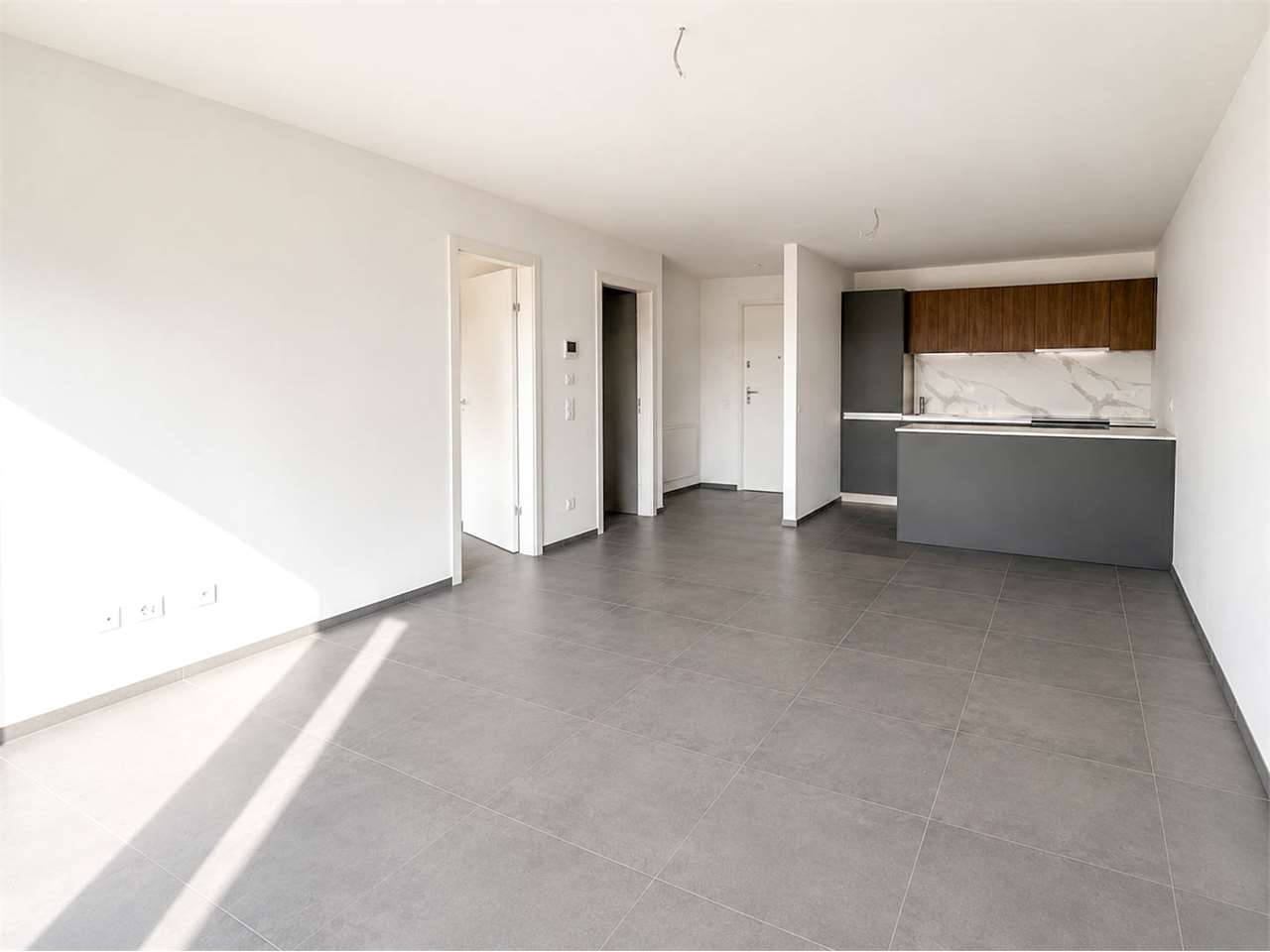 MODERNO 2.5 LOCALI CON TERRAZZO ALL'ULTIMO PIANO - Bild 2