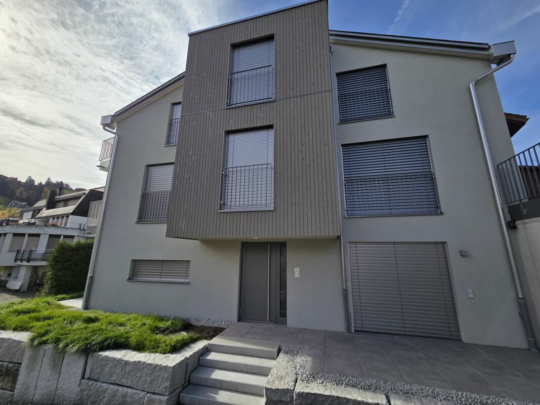 Einfamilienhaus in Einsiedeln mit wunderschöner Aussicht auf den Sihlsee - Bild 2