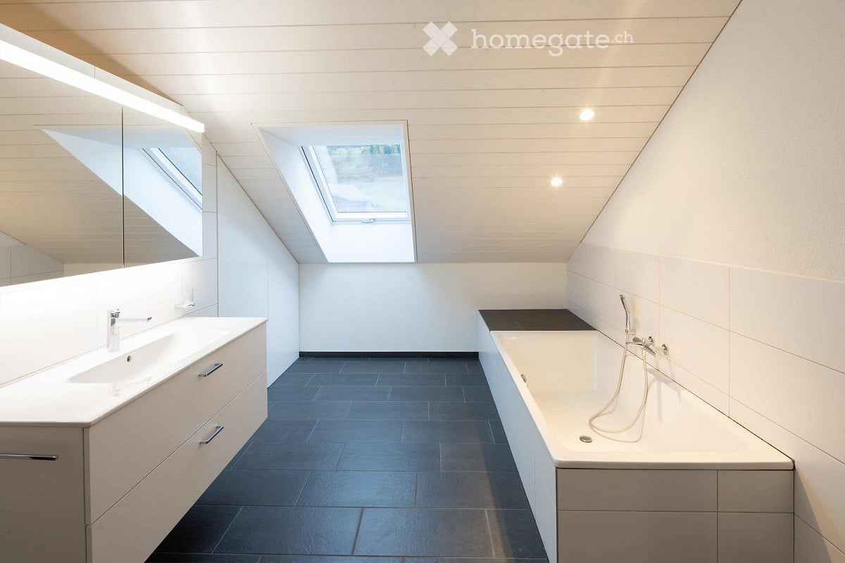 Wunderschöne 4.5 Zimmer-Dachwohnung in Mellikon - Bild 3