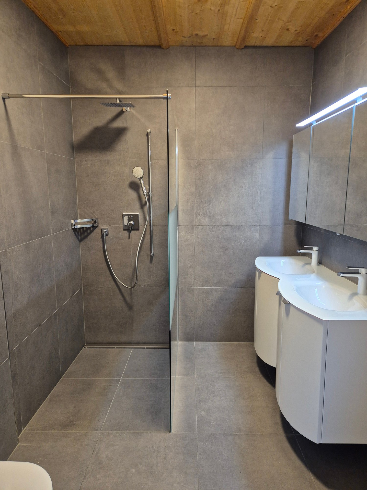 Wunderschöne, charmante Wohnung mit Gartenanteil und Balkon - Bild 5