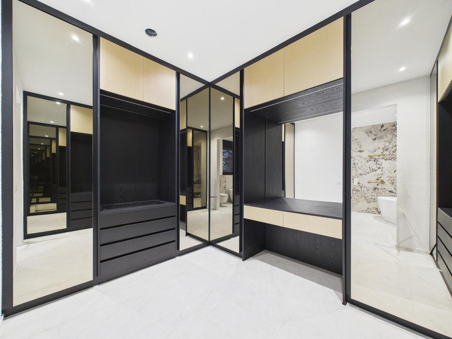 Exklusiver Neubau 2025 – 4.5-Zi. Terrassenwohnung mit 130 m² Panorama - Bild 8