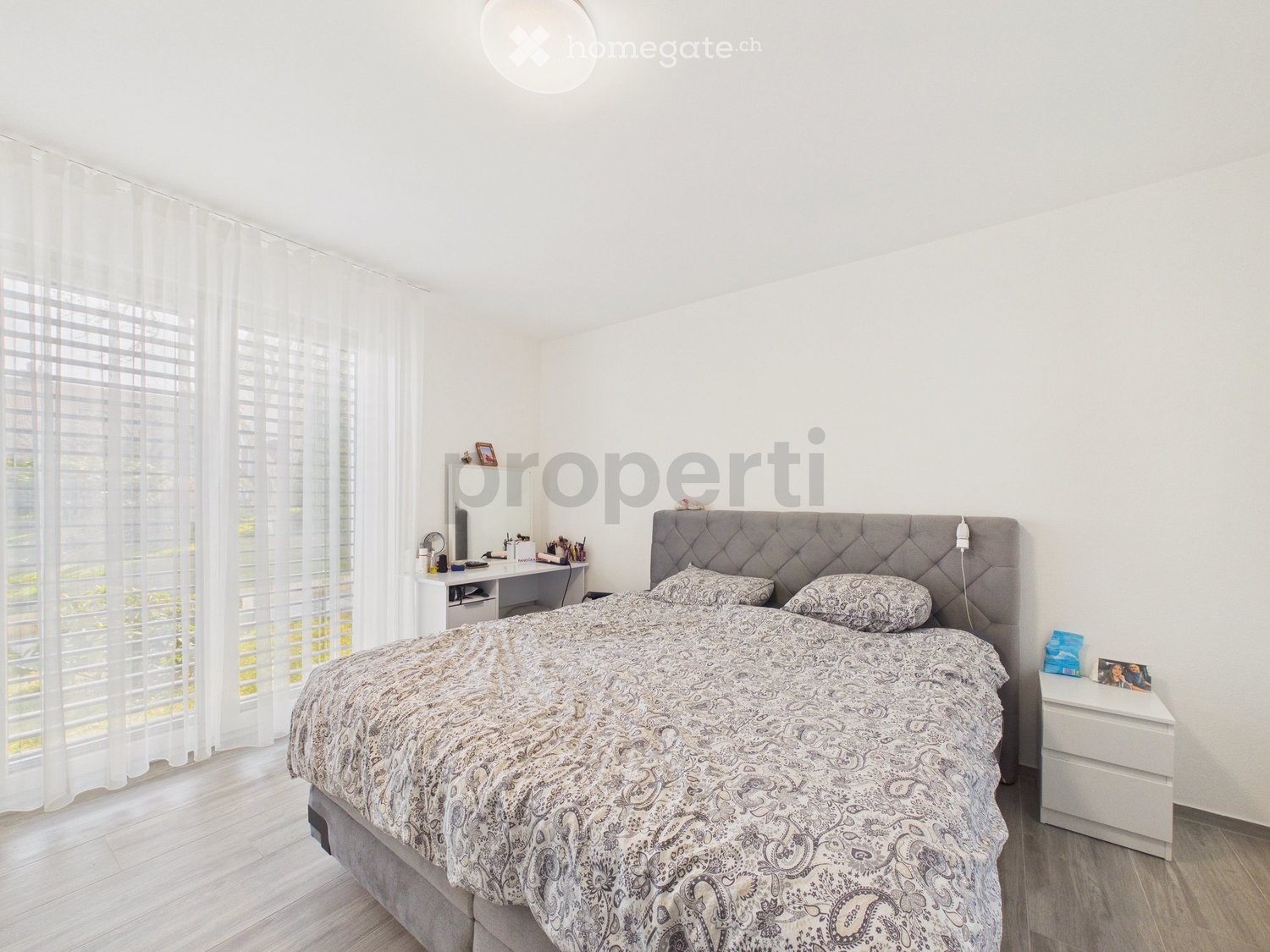 Helle 3.5-Zimmer Gartenwohnung mit 2 Sitzplätzen in Embrach - Bild 2