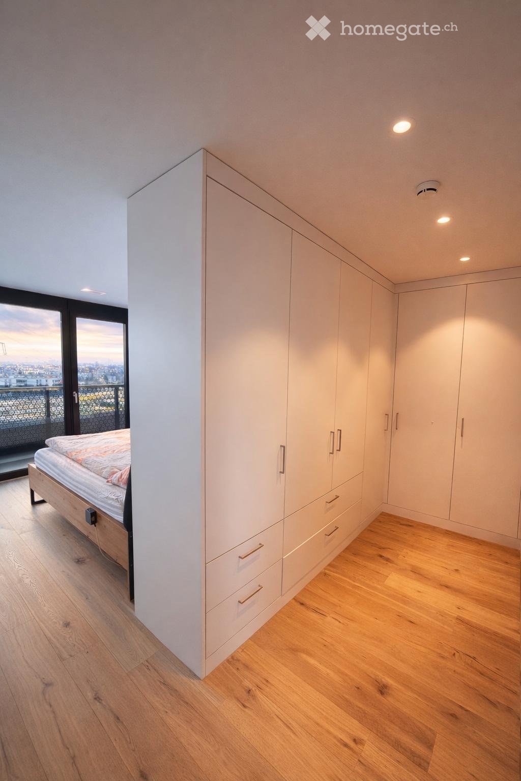 2.5-Zimmer Wohnung im 12. Stock mit Panoramablick und hohem Ausbaustandard - Bild 5