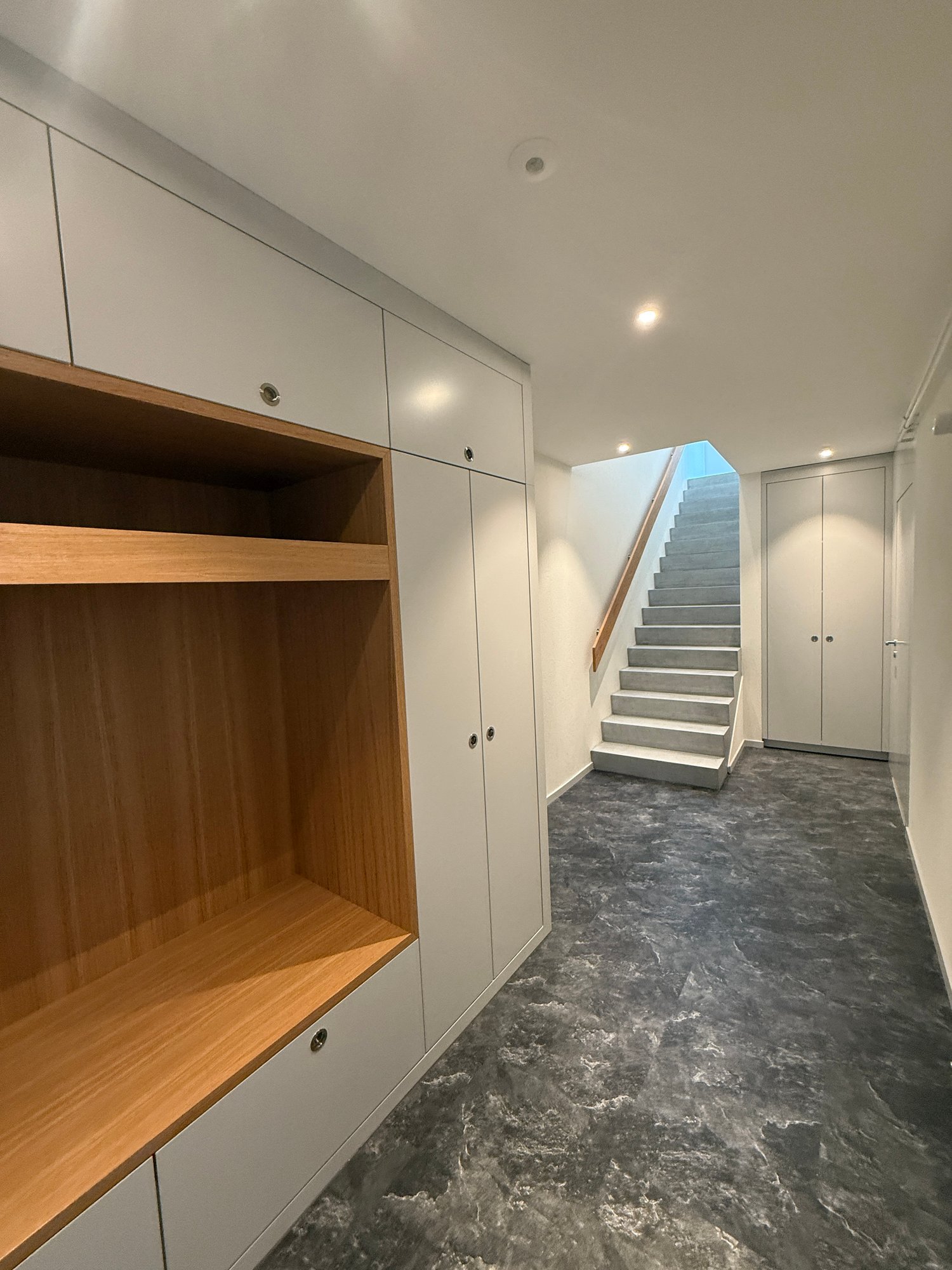 Exklusive Neubauwohnung mit Panorama-Seesicht in Oberhofen am Thunersee - Bild 2