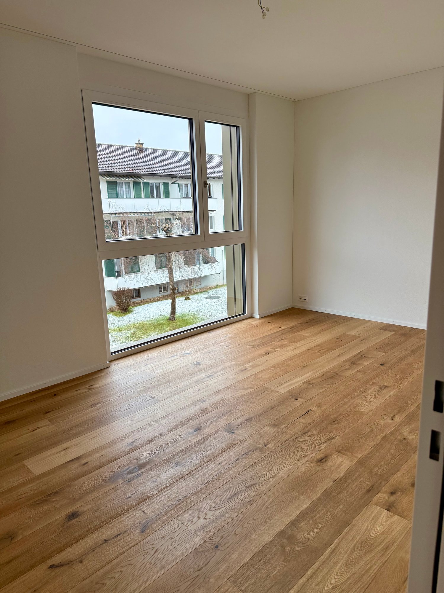 grosse 4.5-Zimmer-Wohnung 120 m2/Terrasse 26 m2 (Erstvermietung) - Bild 6