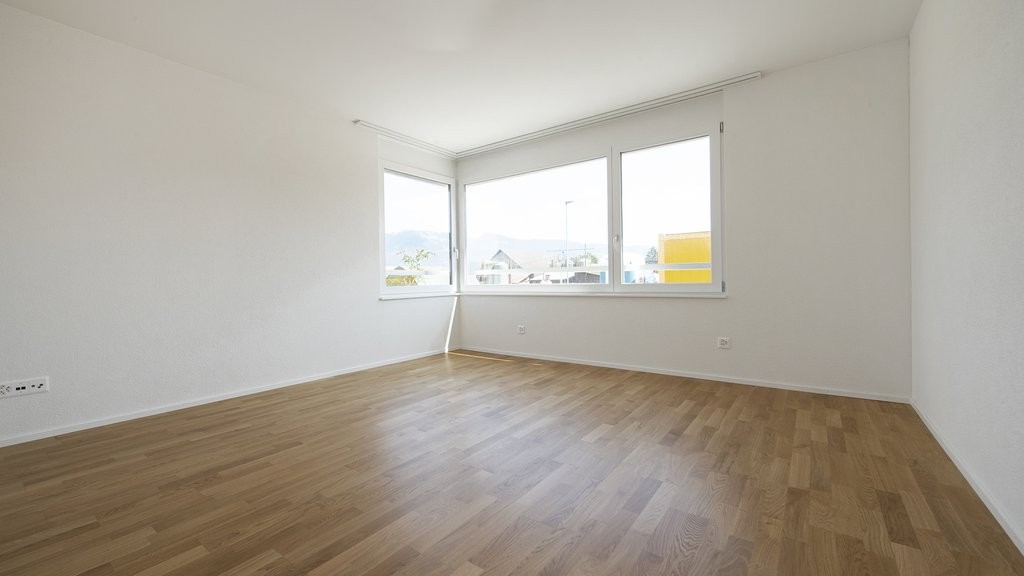 GROSSZÜGIGE ERDGESCHOSSWOHNUNG AN RUHIGER LAGE ZU VERMIETEN - Bild 7