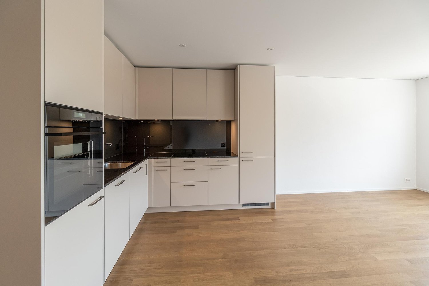 Erstbezug in stilvolle Dachwohnung - mattenpark.ch - Bild 3