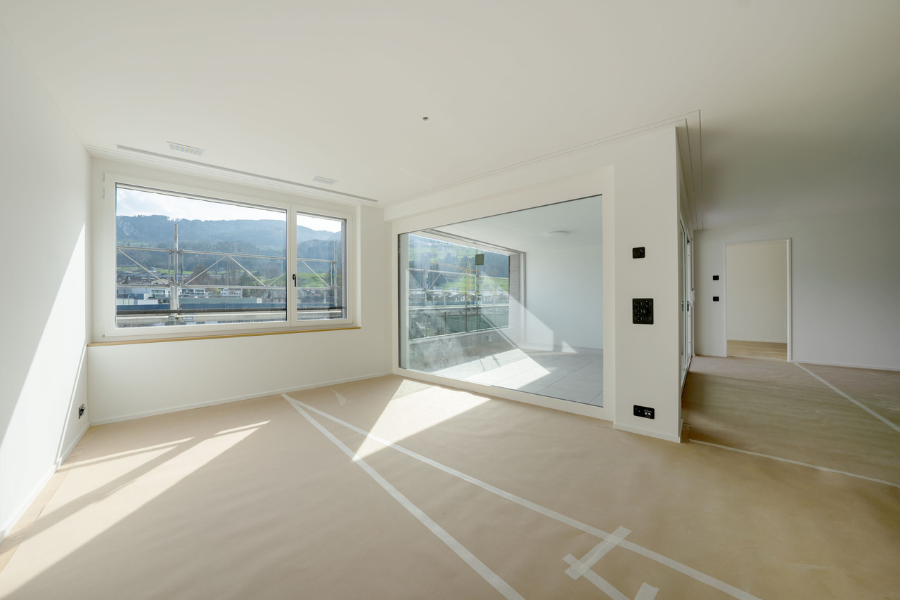 Moderne 2.5-Zimmer-Wohnung mit hochwertigem Ausbau und Loggia - Bild 3