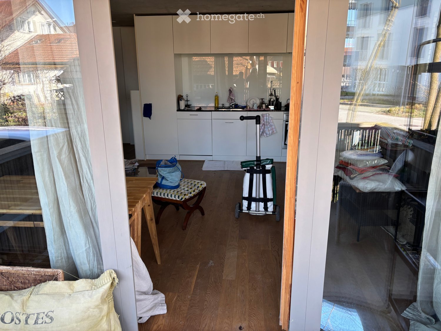 Moderne 2.5-Zimmer-Neubau-Wohnung mit Balkon in Flawil - Bild 1