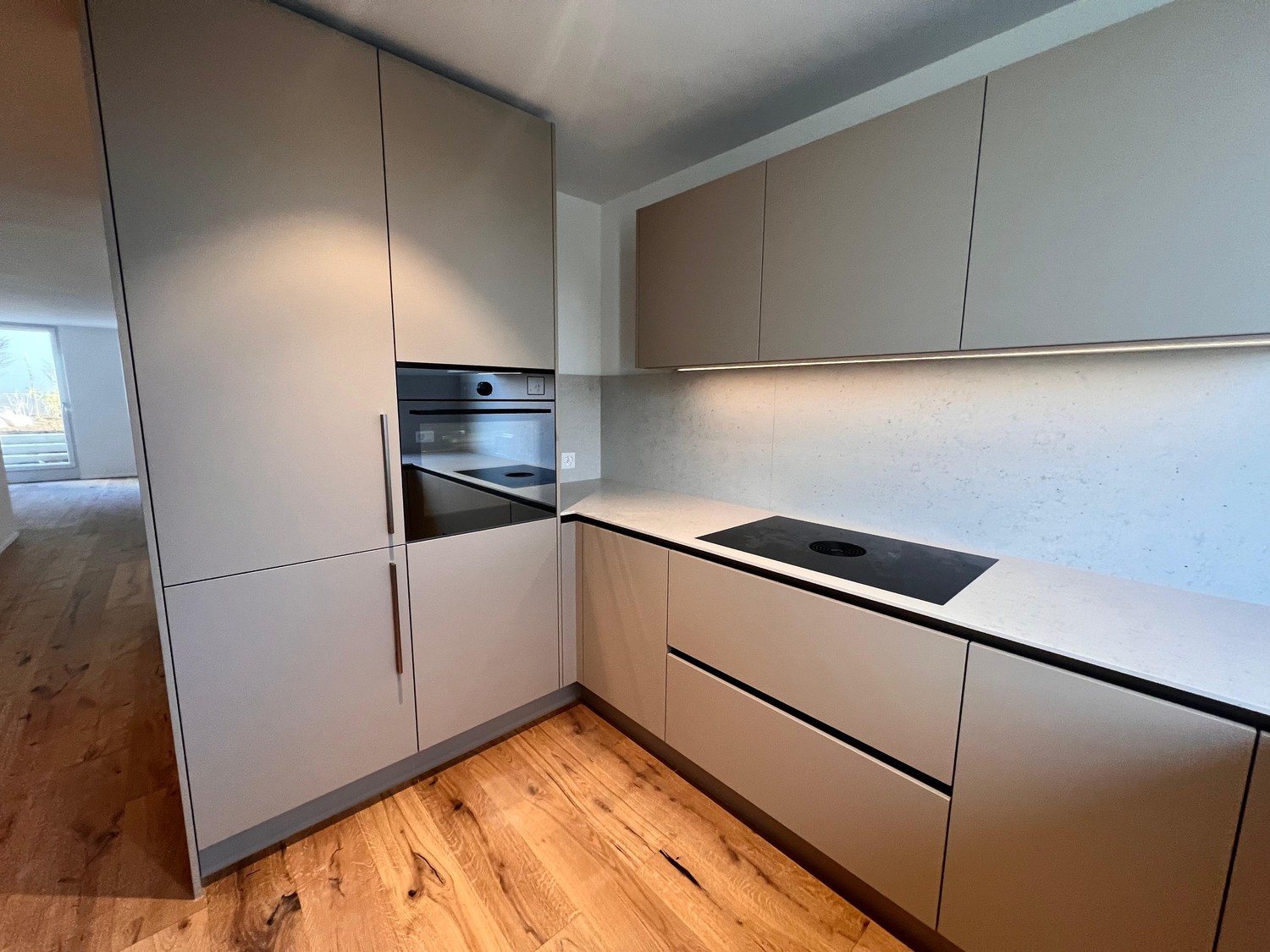 Neubau Erstbezug - Hochwertiges 5.5 Zimmer Reihenhaus mit Garten - Bild 7