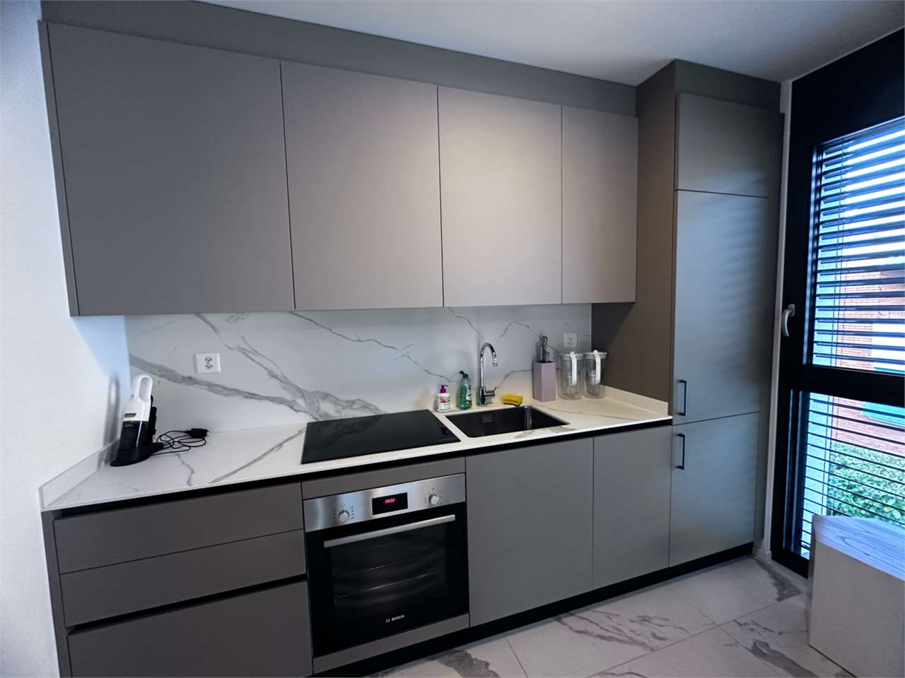 Nuovo e moderno 2,5 locali con terrazzo - Bild 9