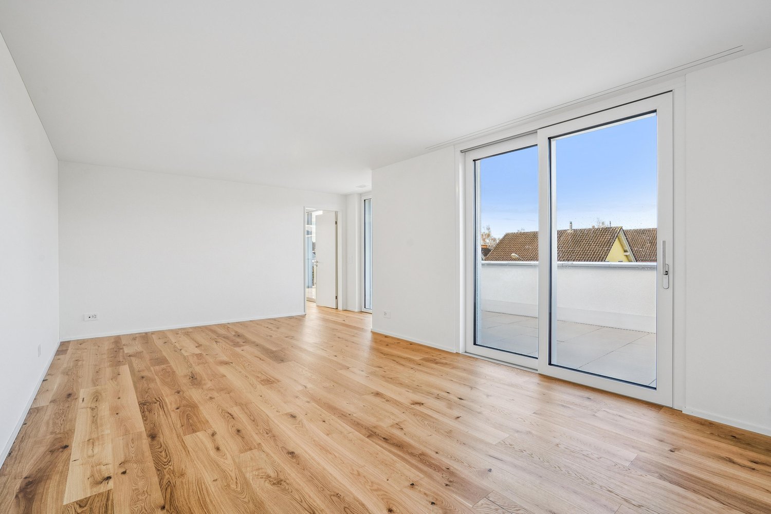 Attika mit Abendsonne moderner Erstbezug in Gossau SG - Bild 3