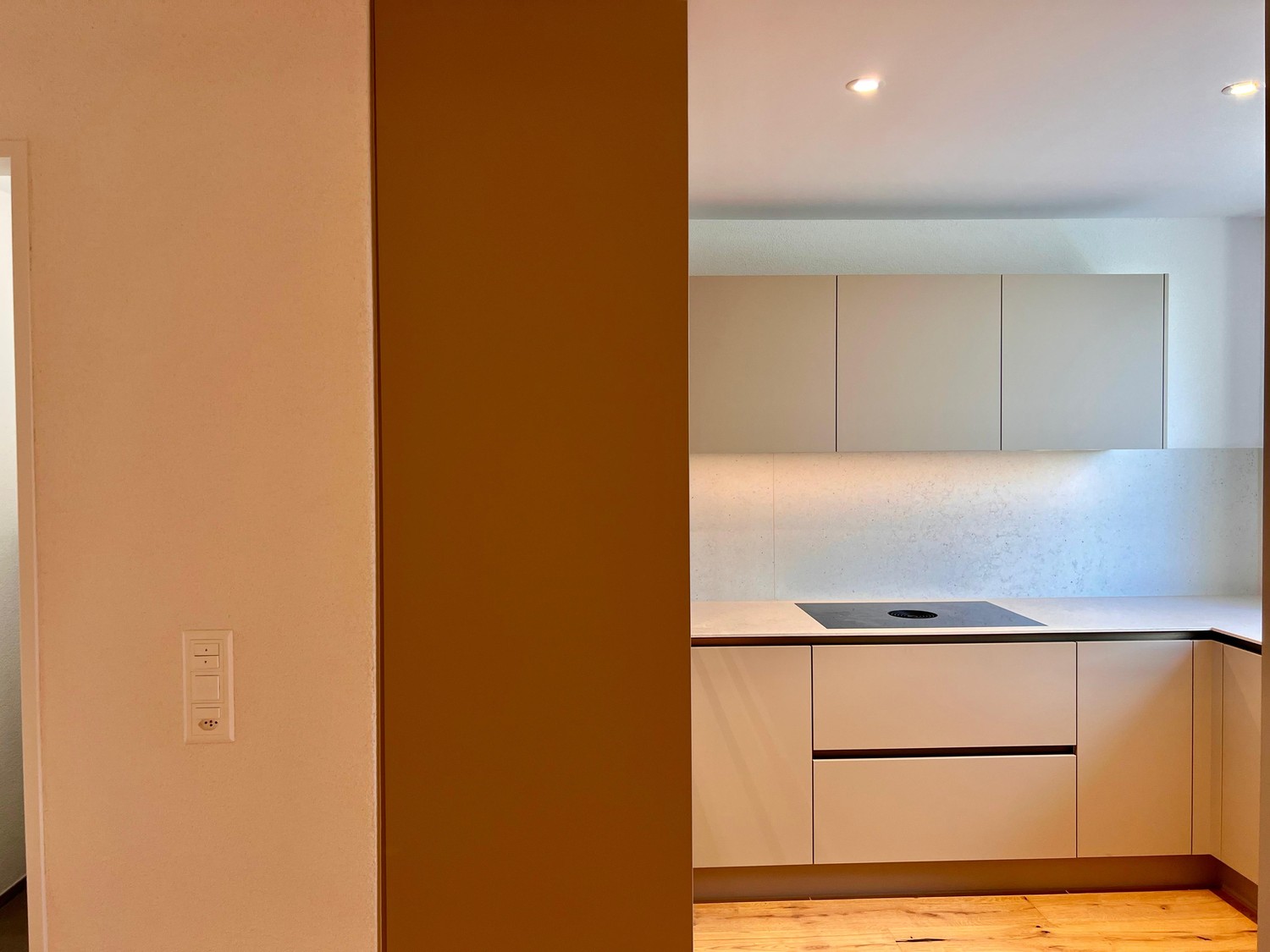 Neubau Erstbezug - Hochwertiges 5.5 Zimmer Reihenhaus mit Garten - Bild 6