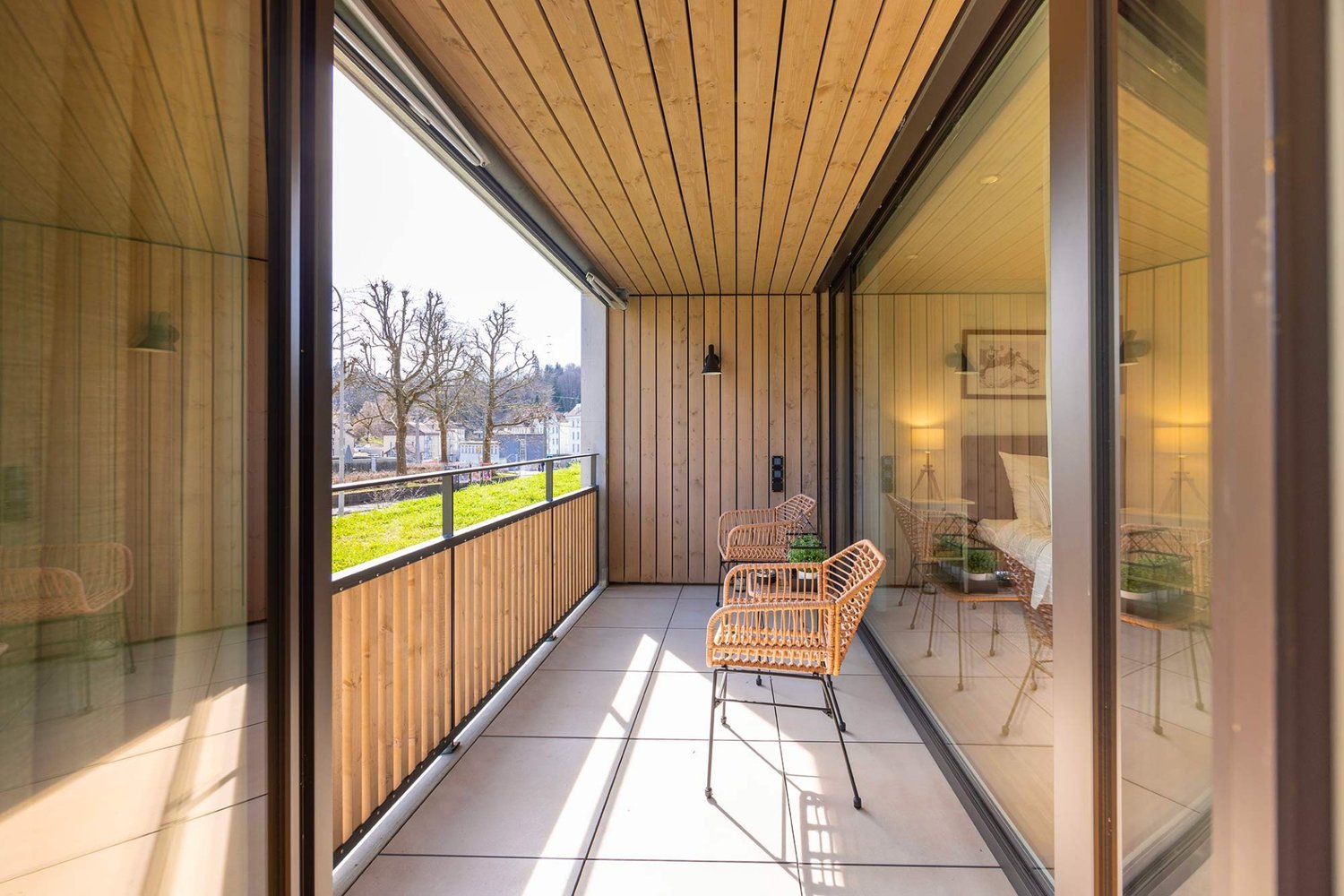 Alterswohnung 60+, helle und grosszügige 3.5 Zimmer - Loggia