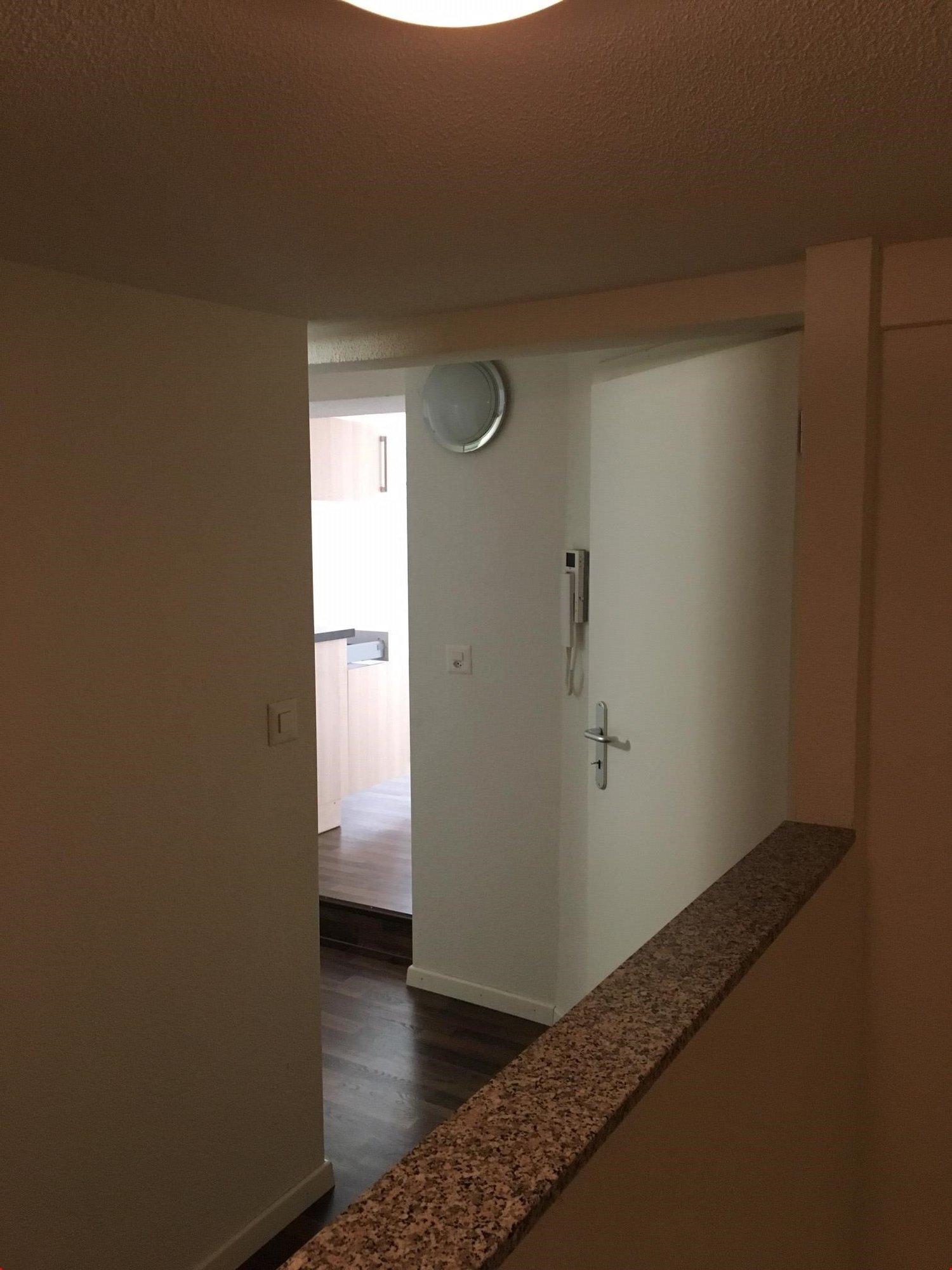 Charmante 3.5 Zi Dachwohnung - per 1.7. - Bild 13